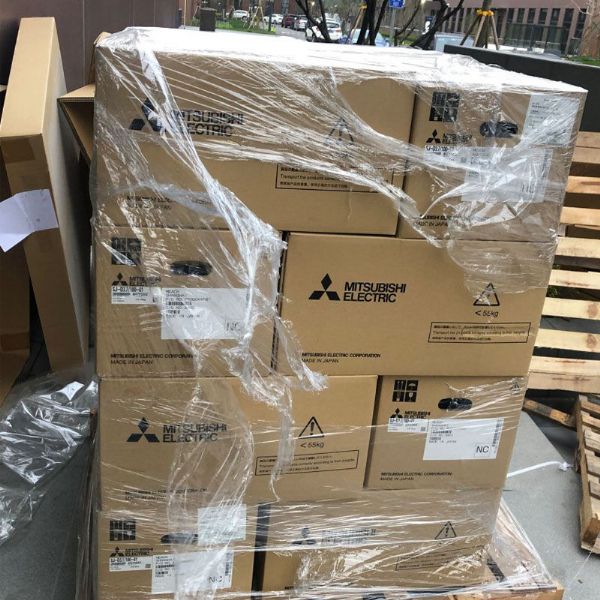 MistusbishiServoDriveUnitMDS-D-V1-40 - 3089