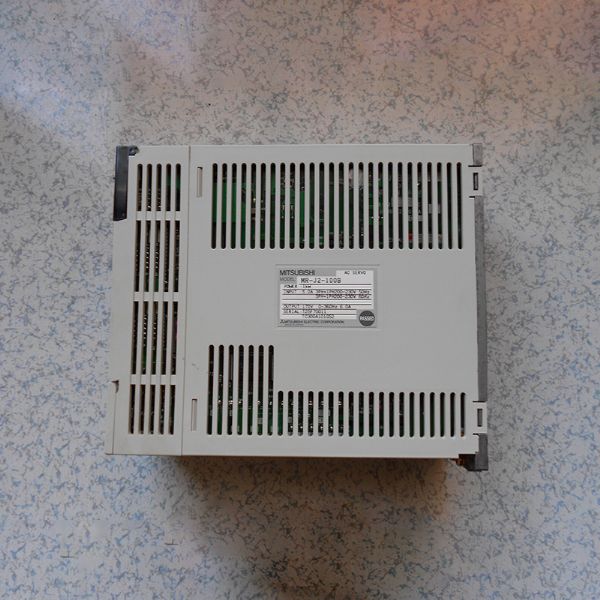 MR-J2-100B - 61714