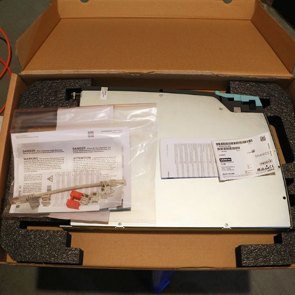 6SL3120-1TE21-8AA4 - 61900