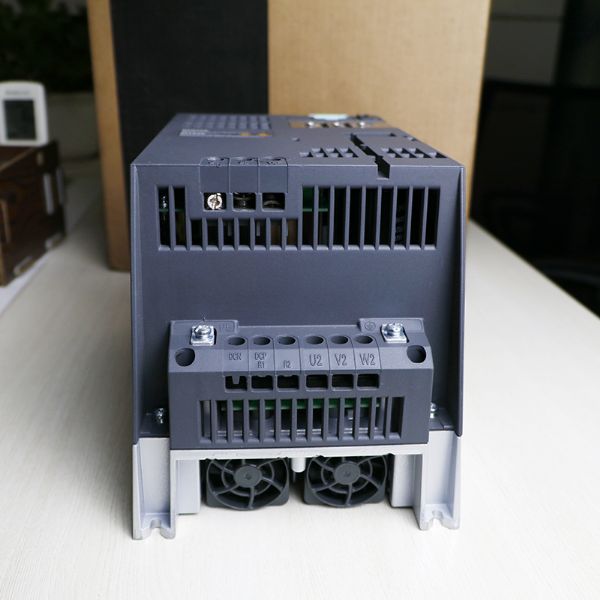 6SL3210-1SE17-7UA0 - 61671